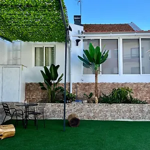 J Casa de Férias Lisboa